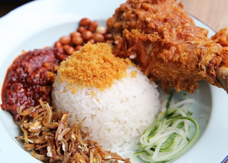 Let’s Devour The Taste From Nasi Lemak Restaurant Singapore