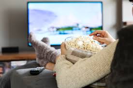 Great advantages of watching movies online