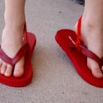 How to find out the best flip flops in bulk online?